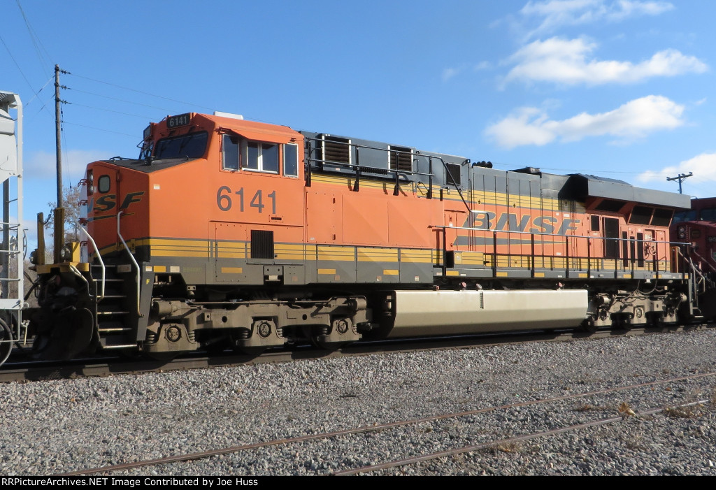 BNSF 6141